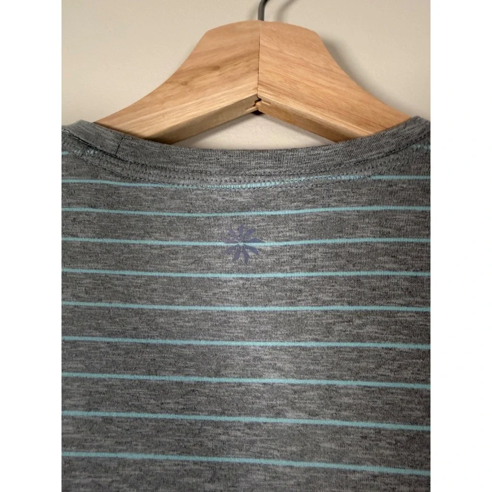 Athleta Girl Kids Grey Teal Striped Long Sleeve Thumbhole Active Top Size M 8-10
